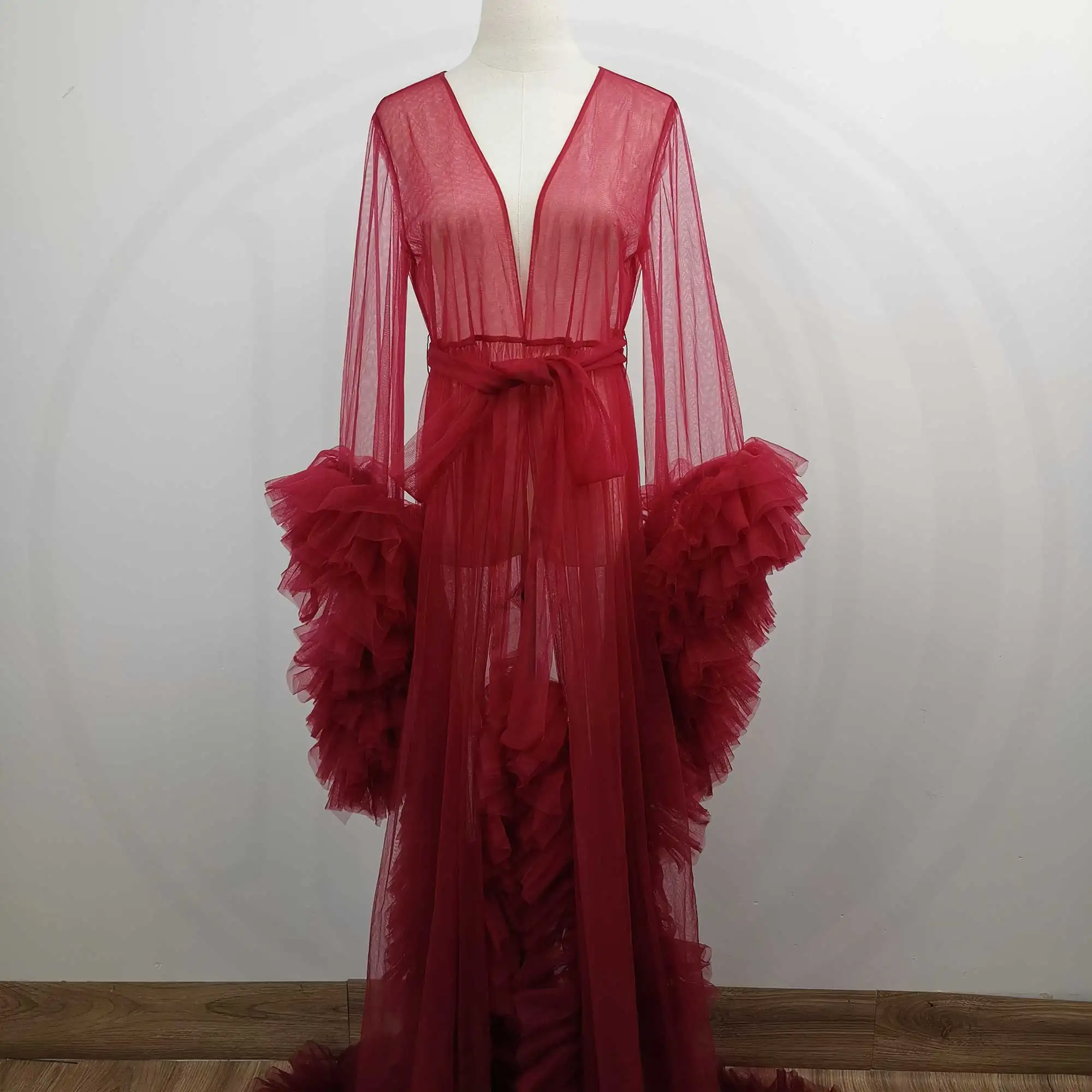 Вечернее тюлевое платье для беременных с длинными рукавами и цветочным принтом