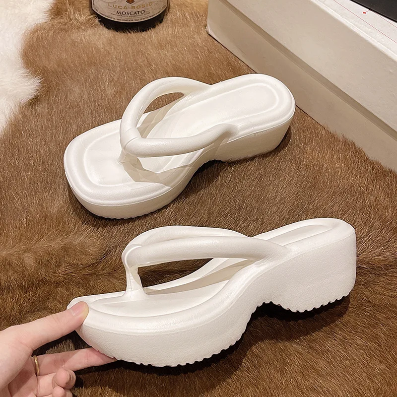 Summer New 7cm Thick Bottom Women's Herringbone Slippers Outdoor High Anti-skid Beach Shoes Soft Bottom EVA Home Women's Sandals