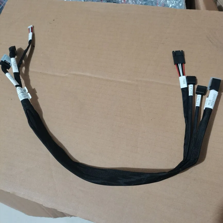 Фото Кабель BPU для Dell 9271-8I BBUSC MINI SAS TO MINI SAS SATA 82FPM №1