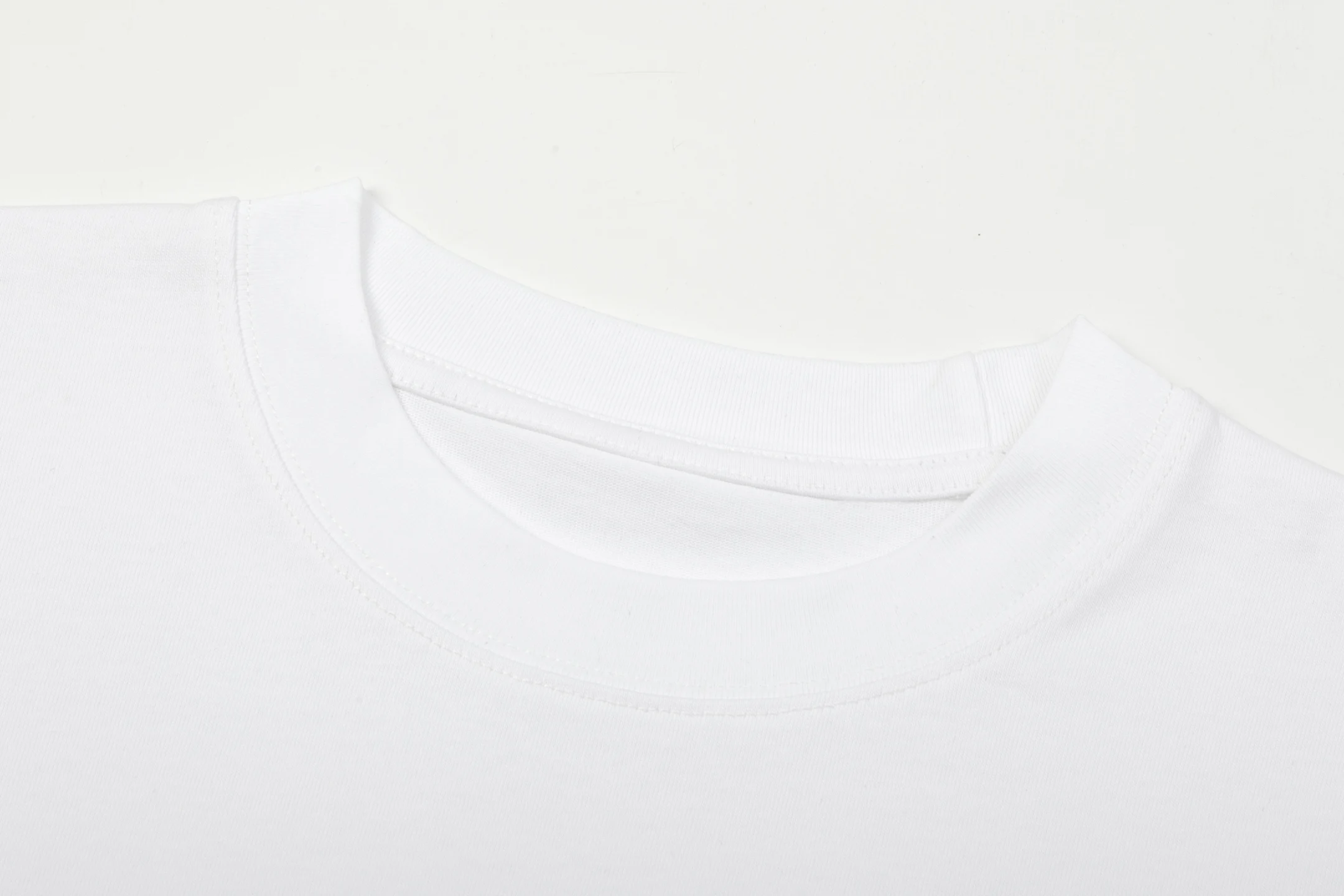 Футболка MONCLER Новинки весны и лета. Дизайн изысканный удобный универсальный |