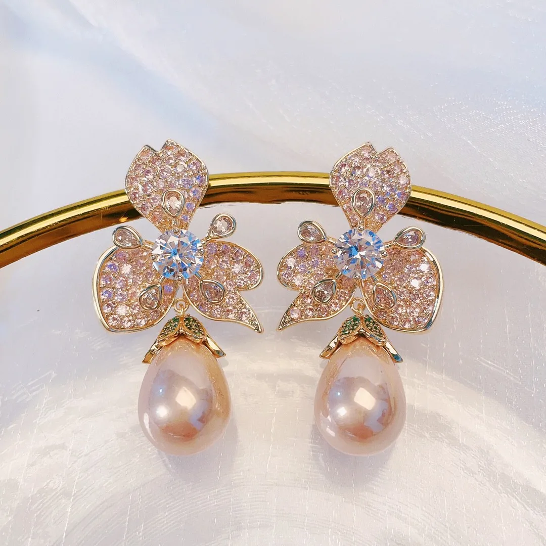 

New 925 Sterling Silver Gorgeous Flower Imitation Pearl Earrings Women Luxury Inlaid Sparkling CZ Stone Fashion Wedding Jewelry
