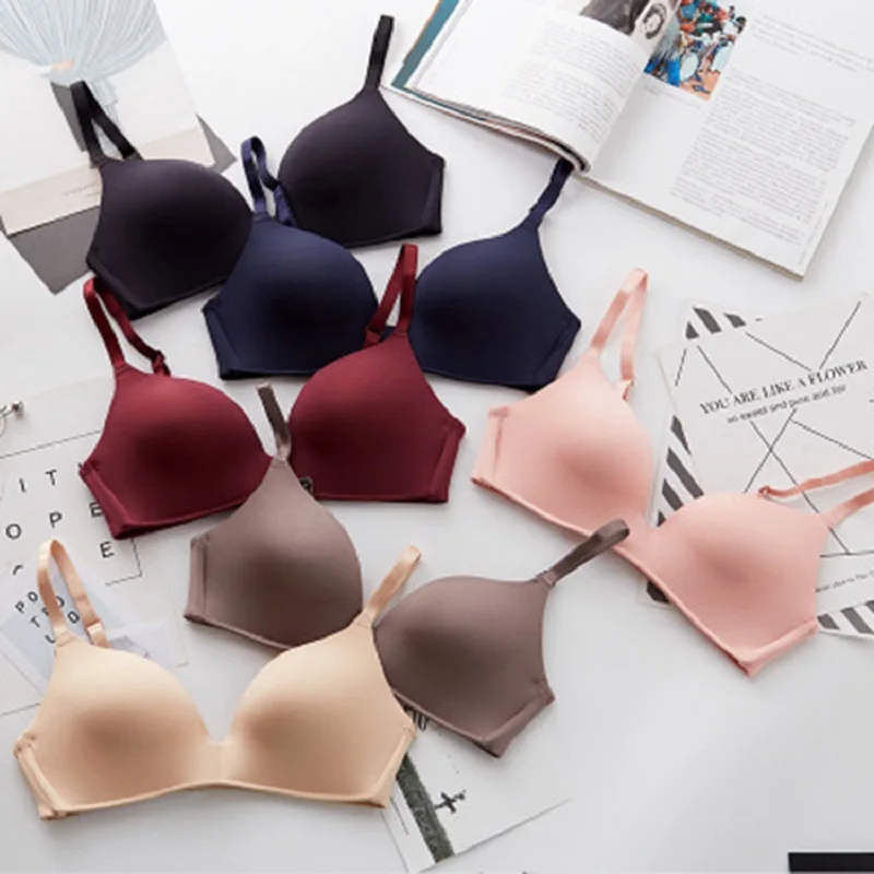 

2022 new Japanese style light clothing top support underwear female no steel ring small chest gathered thin bra comfortable tria