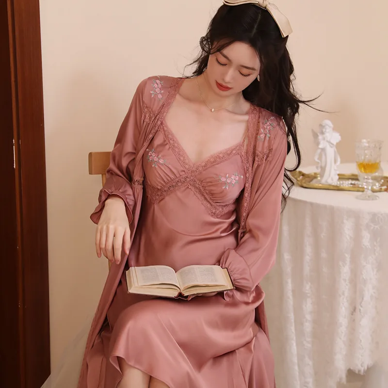 Женская ночная рубашка из двух предметов на французских подтяжках длинные