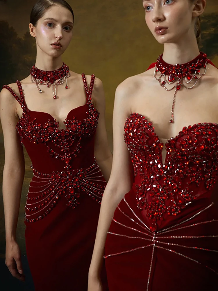 Рисунок 4 - Женское вечернее платье с камнями DEAT