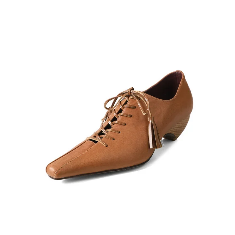 Мягкие кожаные туфли-лодочки в стиле ретро на странном каблуке с квадратным