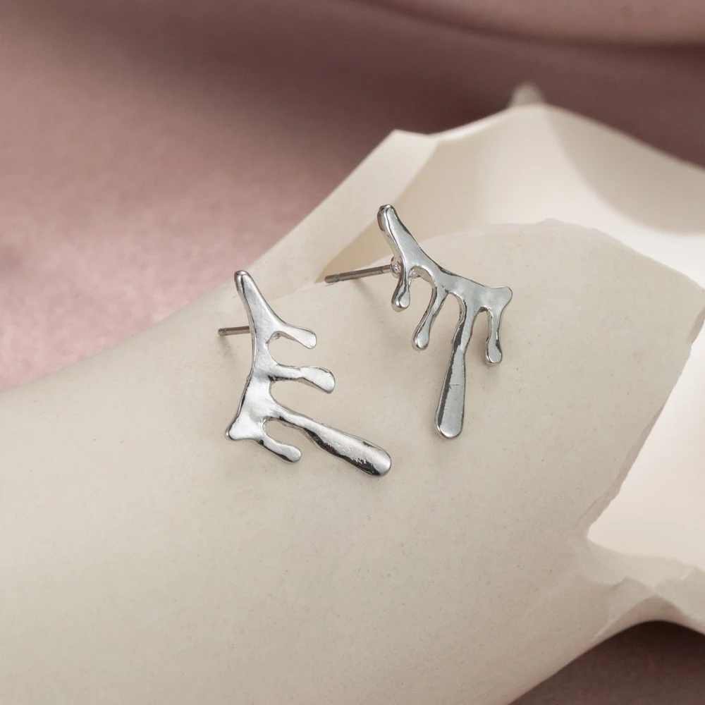 

Irregular Lava Earrings Niche Droplet Design Sense Of Senior Ins Cold Wind Earrings Temperament Personality Ladies Jewelry