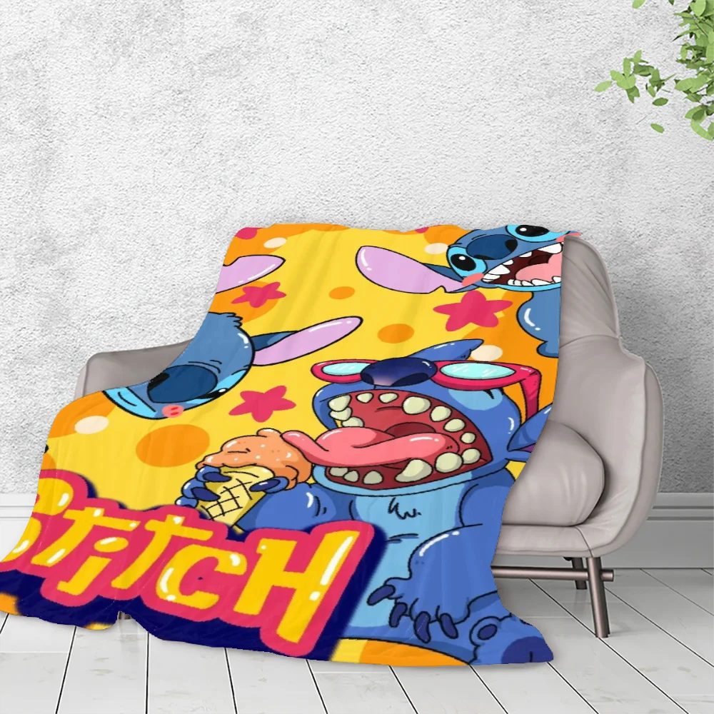 Современное полосатое одеяло Flanelle с вышивкой. Удобный полиэстер. Идеально