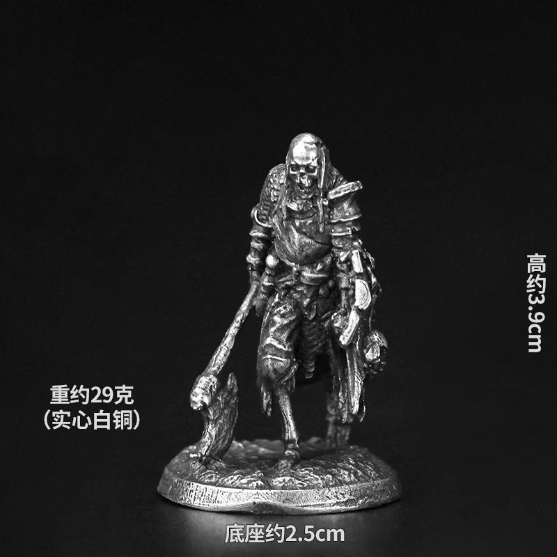 

Медная статуэтка солдата