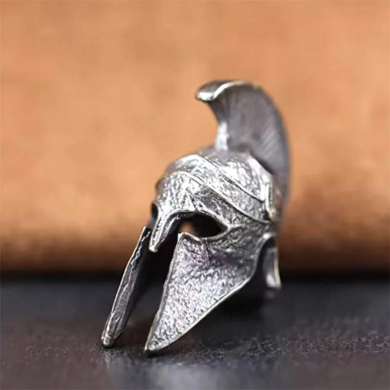 

Медный брелок "Шлем спартанского воина"