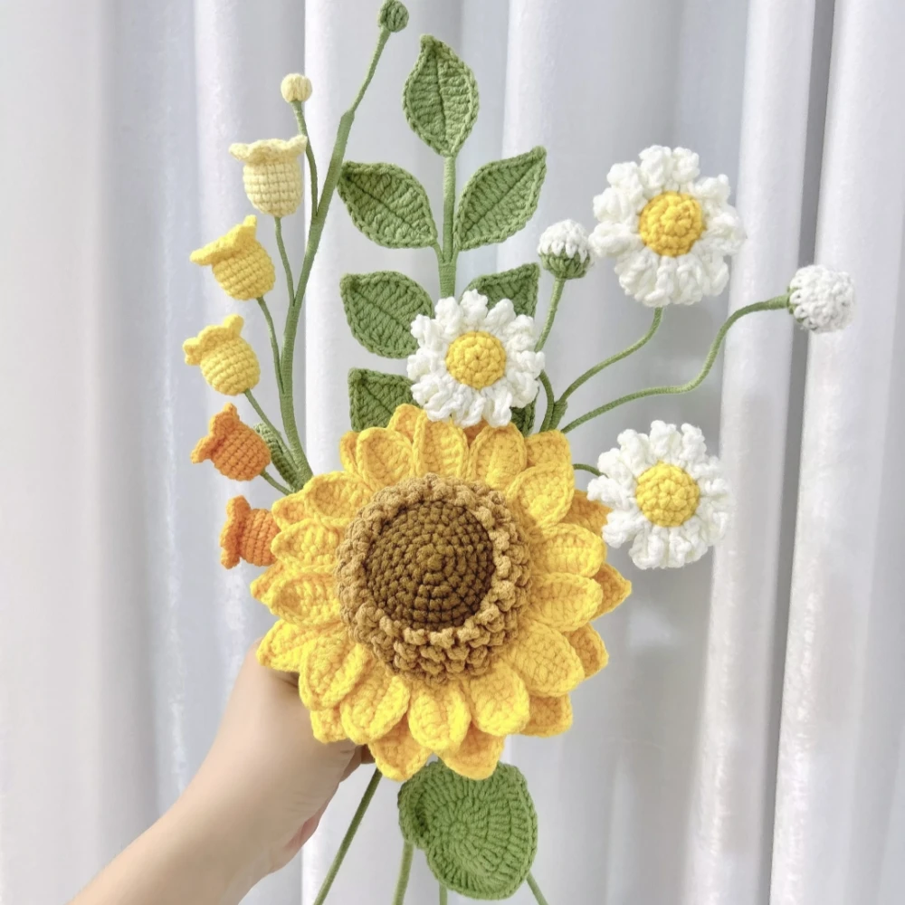 

Вязаный букет роз из хлопка