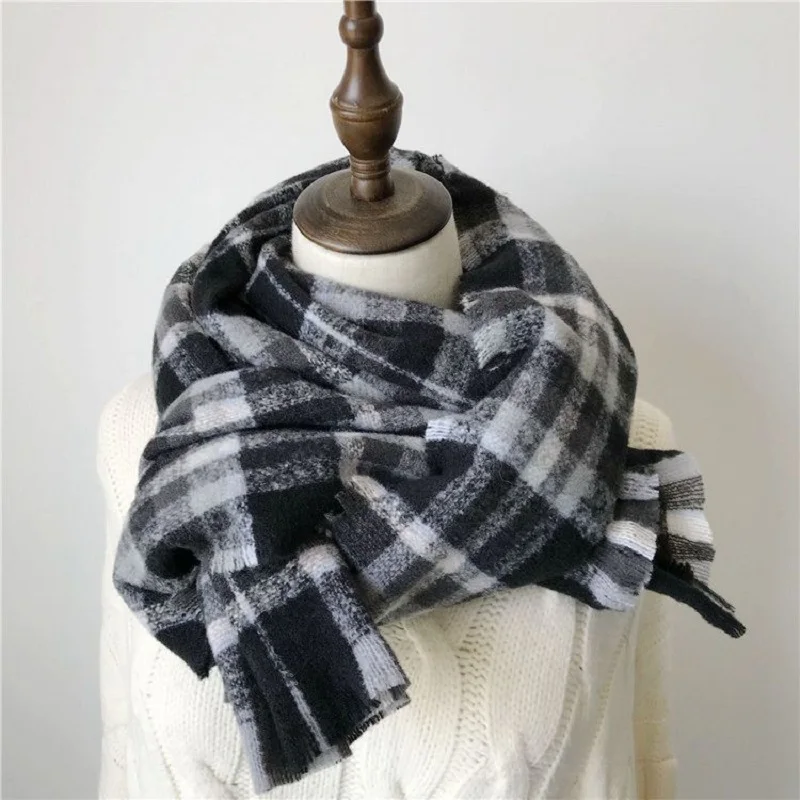 

Fashion Women Scarves Thickened Autumn and Winter Keep Warm Student Scarf Widened Cashmere Like Checked Scarves for Women AC2232