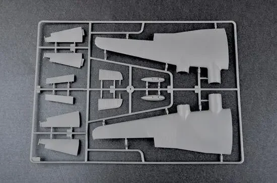 Модель Trumpeter 01638 1/72 Fw 200C-4 Комплект пластиковой модели Condor Сборный комплект