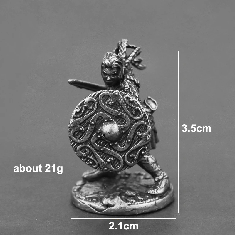 

Медная статуэтка пирата