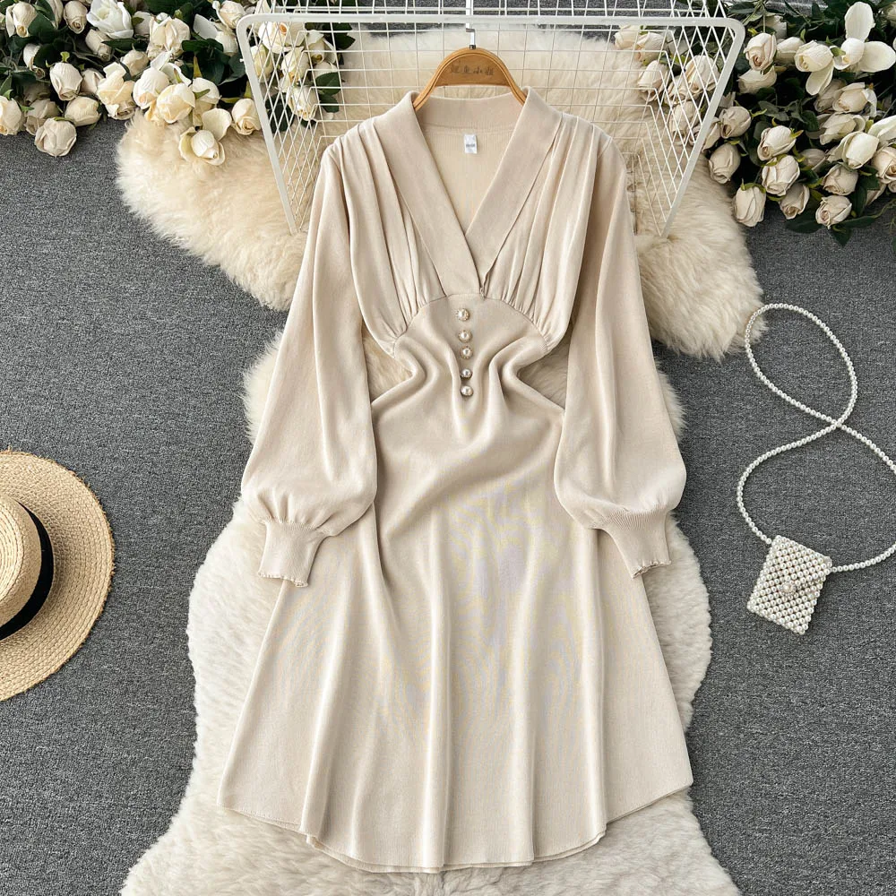 

VANOVICH Temperament V-neck Embroidered Flares A-line Dress Autumn Women's French Style Waist Slim Long-sleeve Mid-length Dress