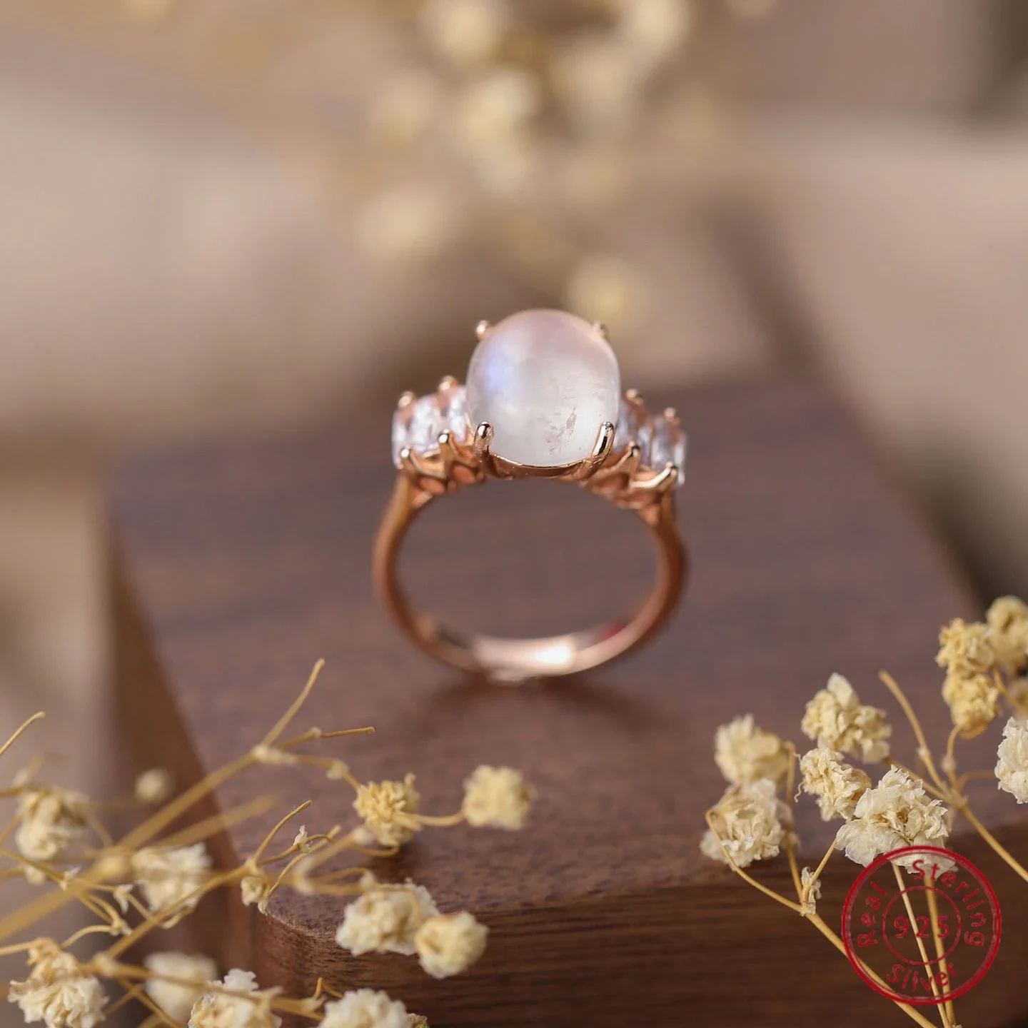 

Moonstone Zircon Ring, Exquisite S925 Silver Jewelry for Women, Enhanced with Shimmering Zircons