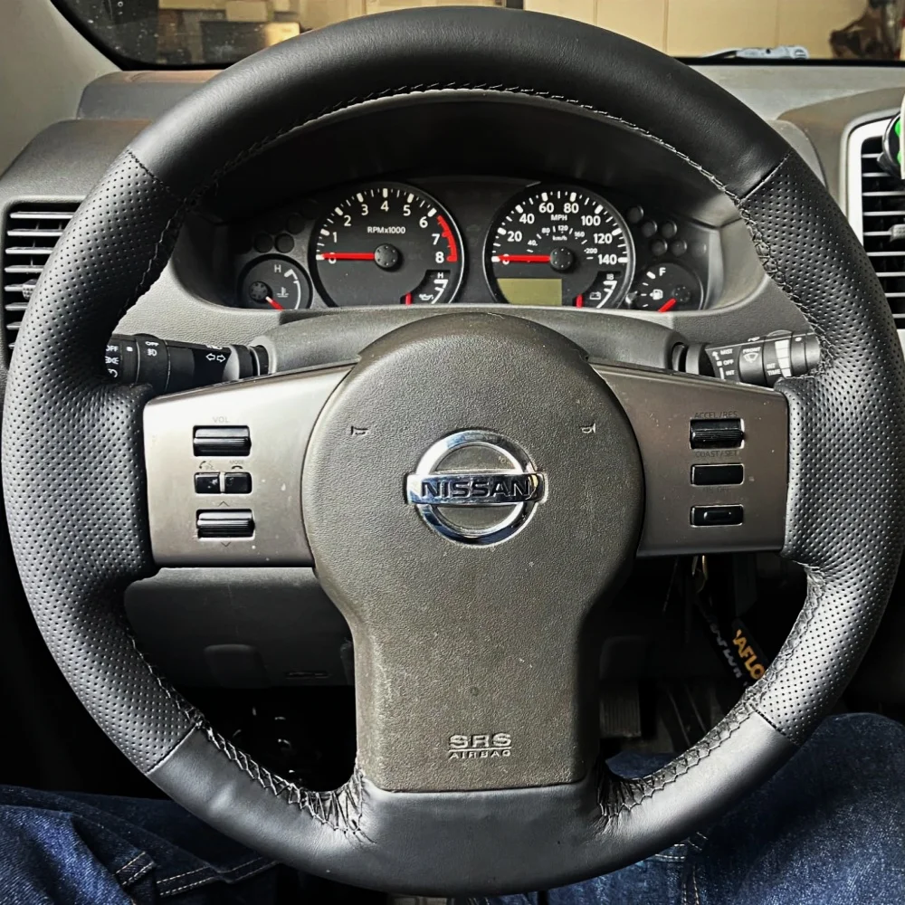 Фото Ручное шитье из микрофибры, кожаный чехол на руль автомобиля для Nissan Navara 2005-2010 Pathfinder 2005 2008 2010 №1