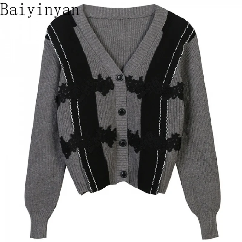 

2021New Winter Women's ClothingVCollar Long Sleeve Contrast Color Striped Gauze Stitching Loose Temperament Knitted Cardigan Thi