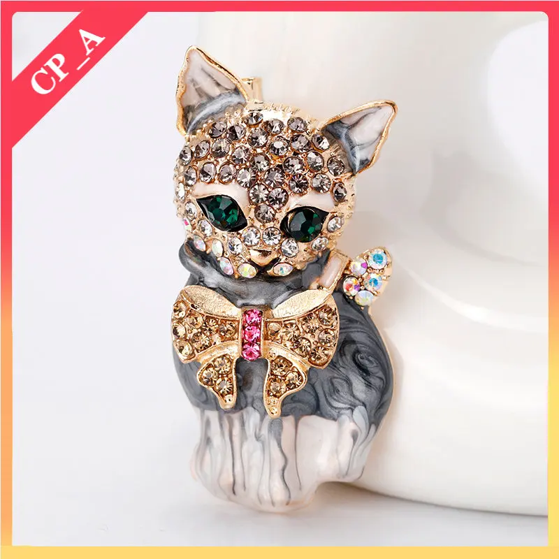 

Cartoon Animation Enamel Cat Brooch Lady Crystal Fashion Diamond Elegant Brooch Animal Brooch Party Pins for Backpacks