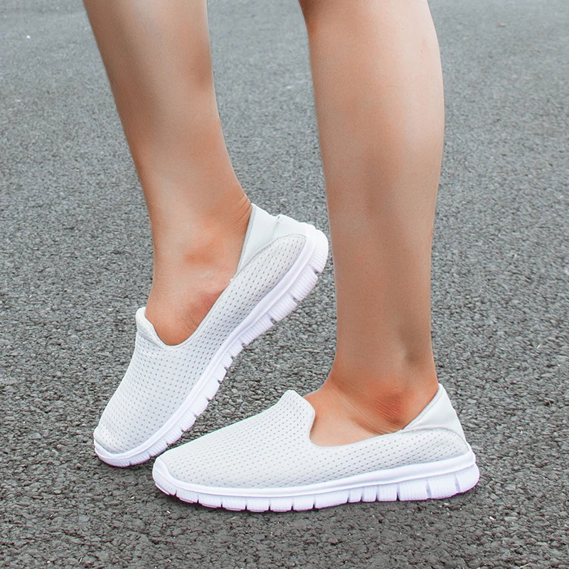 Lightweight Flat Shoes Women Sneakers Women Breathable Loafers Ladies Shoes Basket Femme Zapatillas Mujer Casual Chaussure Femme