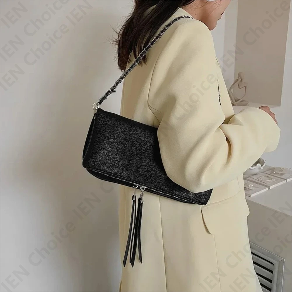 Женская кожаная сумка через плечо с двумя цепочками