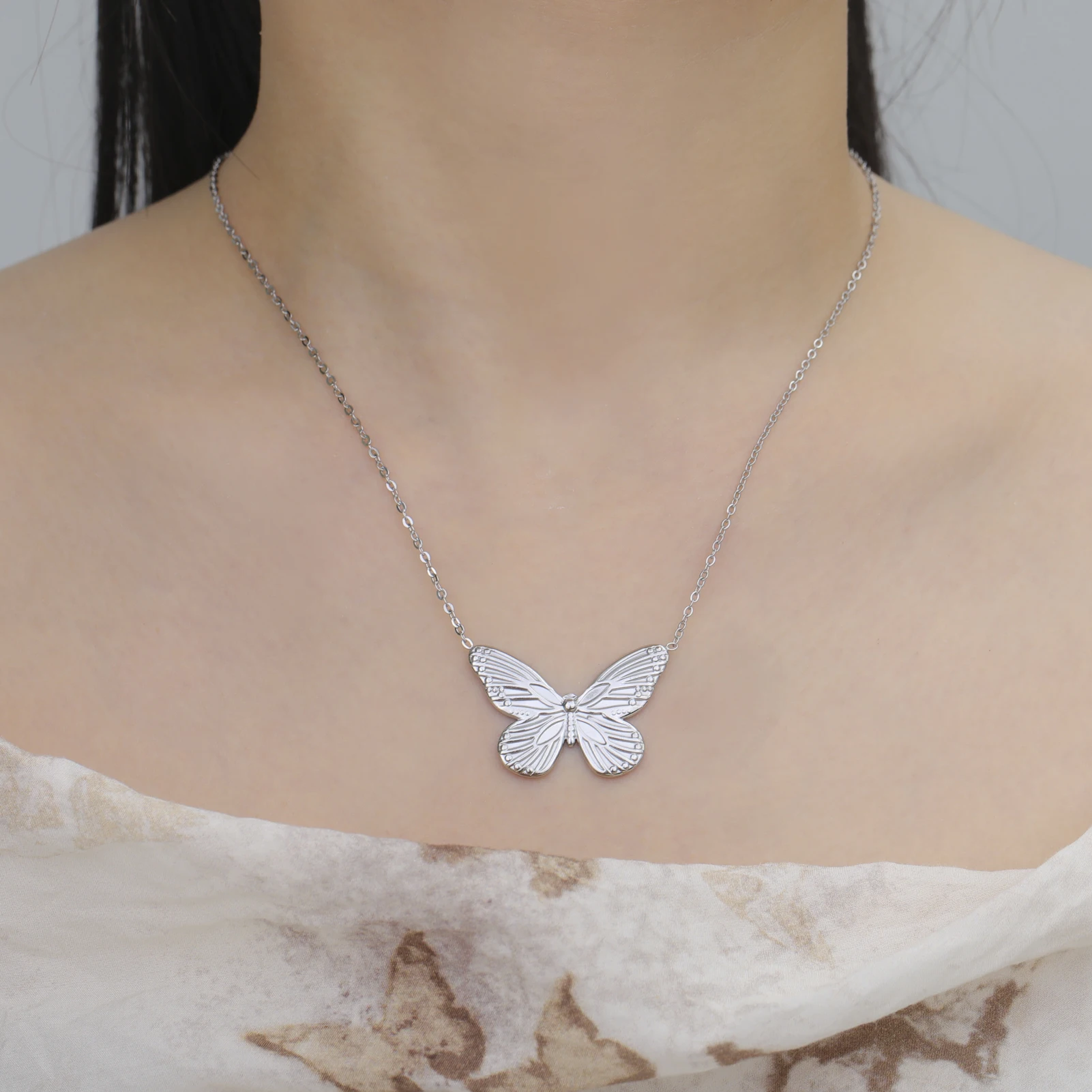 Lucktune элегантное ожерелье-бабочка для женщин золотого цвета с крыльями бабочки