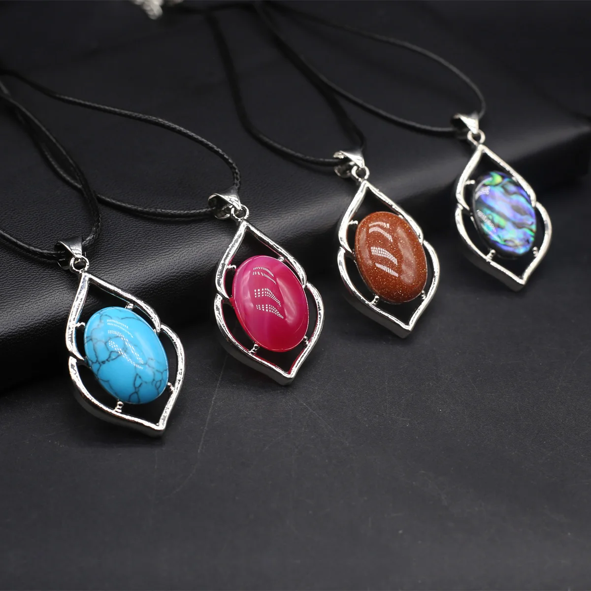 

New Style Necklace Natural Stone Oval Diamond Pendant Leather Chain For Women Romantic Gift Droppshing