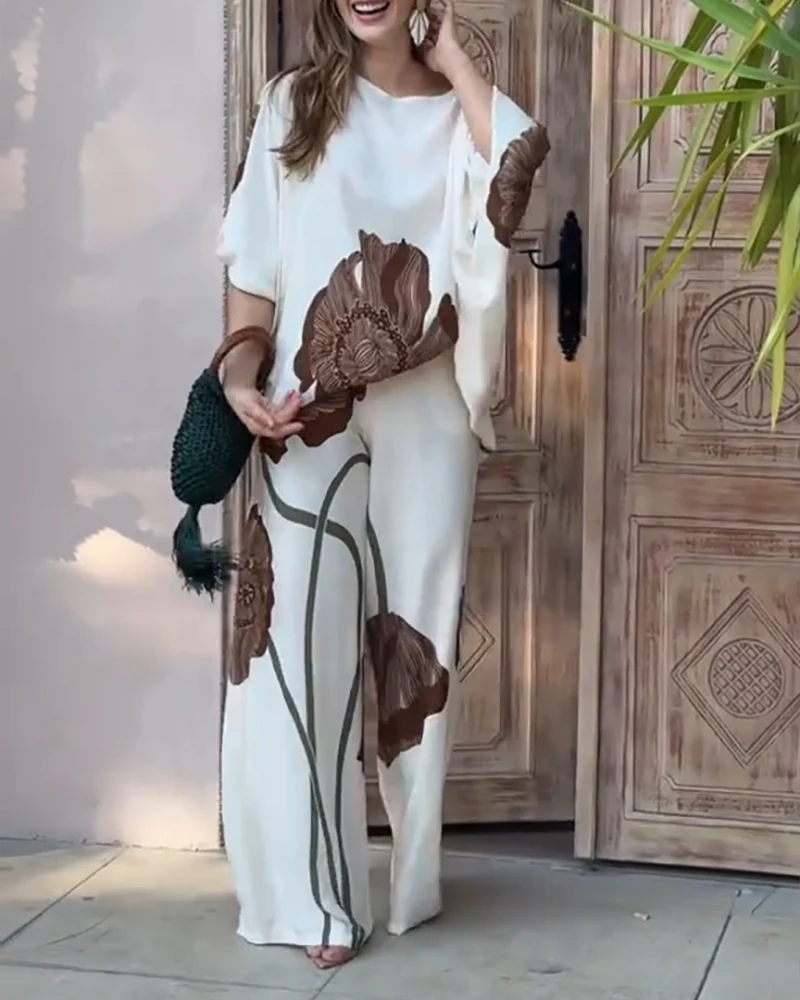 Женский комплект из двух предметов. Весенний 2 предметов с цветочным принтом и