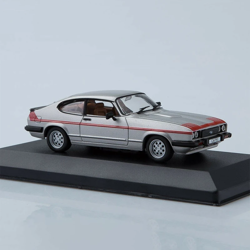 Литая модель автомобиля WHITEBOX в масштабе 1:43 FORD Капри MK III GT 4 1980 из сплава