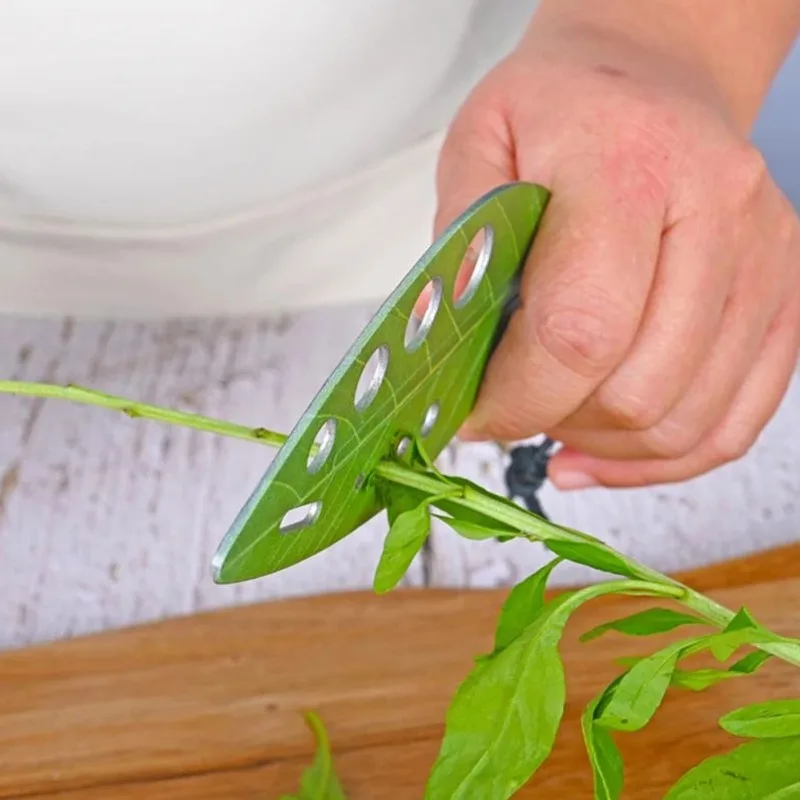 

Vegetable Leaf Knife 9 Holes Stainless Steel Coriander Peeler with Leather Case Kitchen Household Peeling Tool