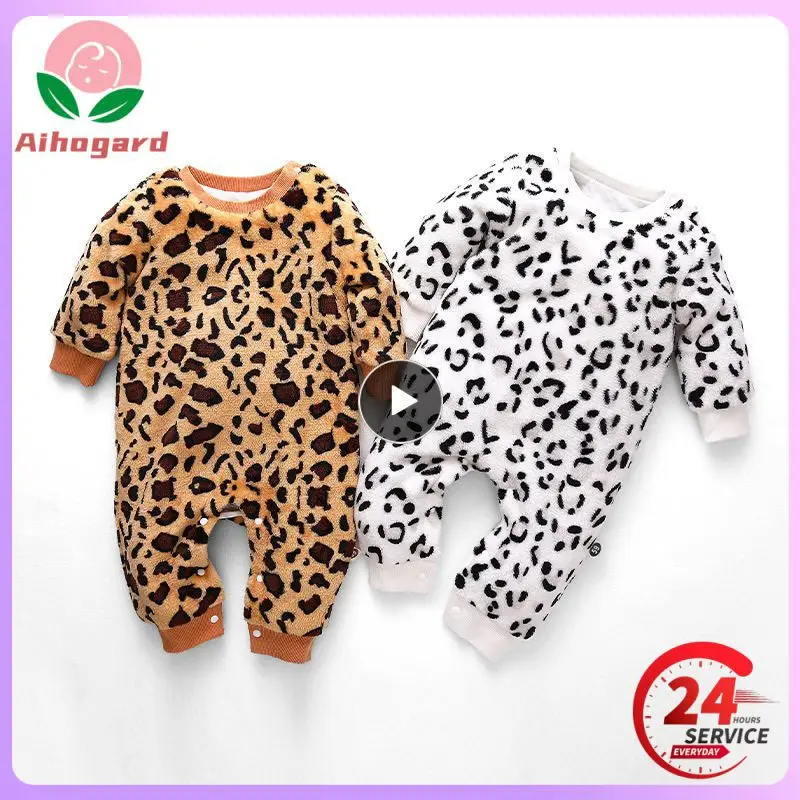 

Baby Bodysuits Cow Pattern Coral Fleece Romper One-piece Warm Cotton Lining Clothing For 0-2Y Newborn Kids Outing Autumn Clothes