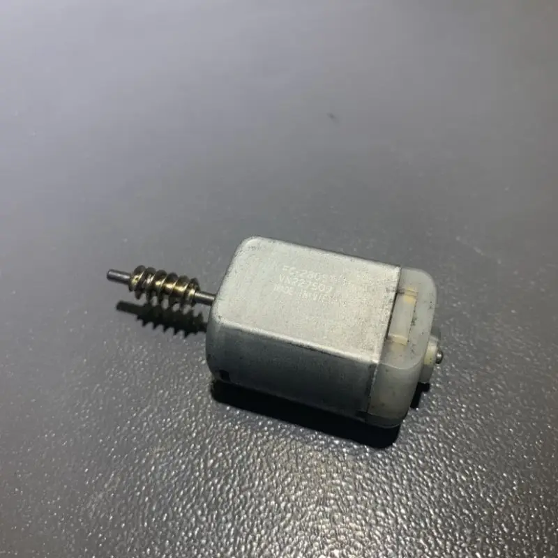 

Оригинальный складной двигатель для зеркала заднего вида