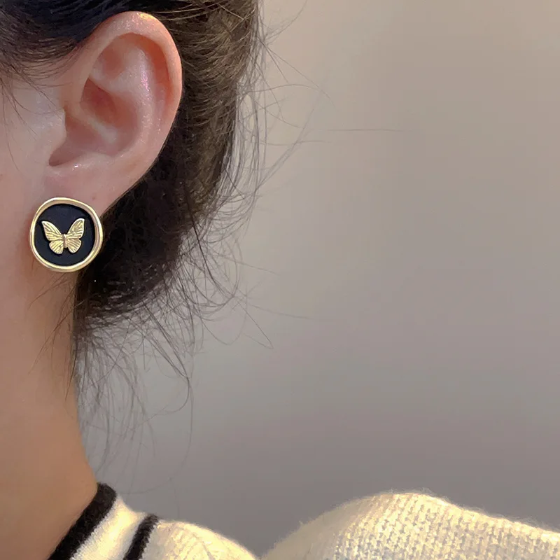 

vintage butterfly earrings female new niche design black earrings senior sense