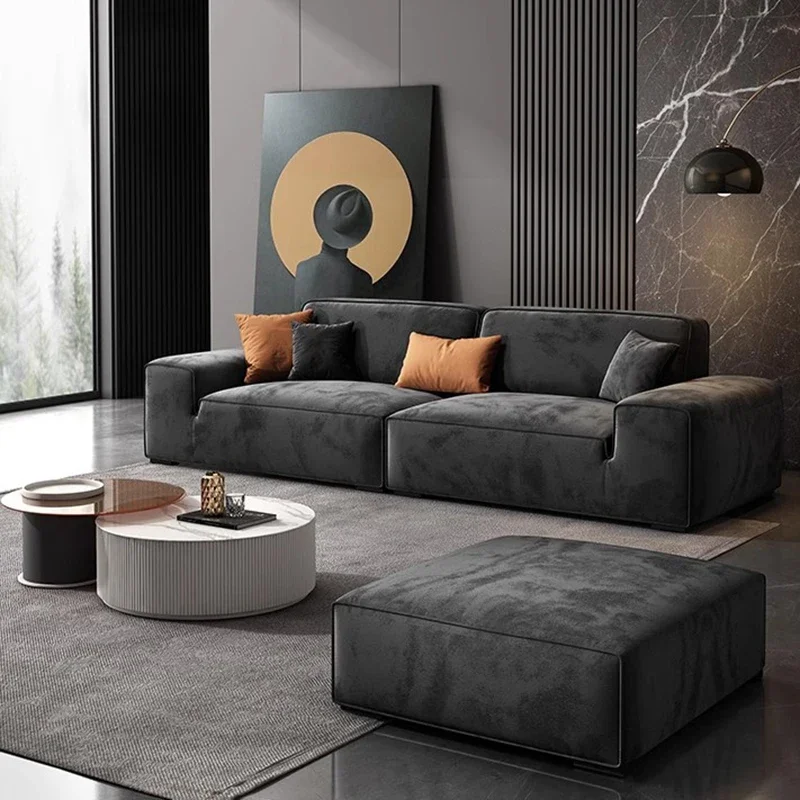 Комната в итальянском стиле минималистичный диван уличный изогнутый