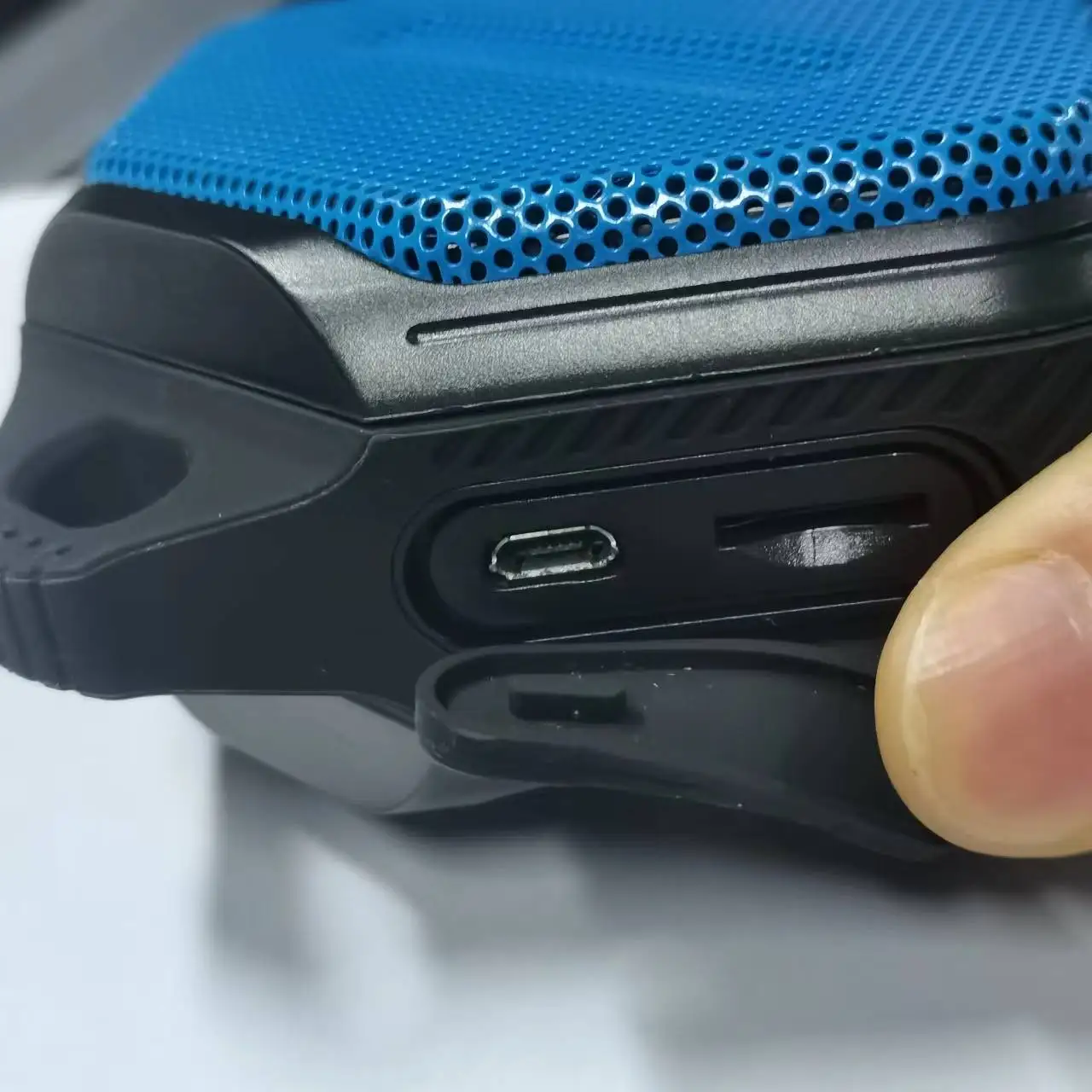 Портативный мини-динамик Bluetooth музыкальная шкатулка простая квадратная