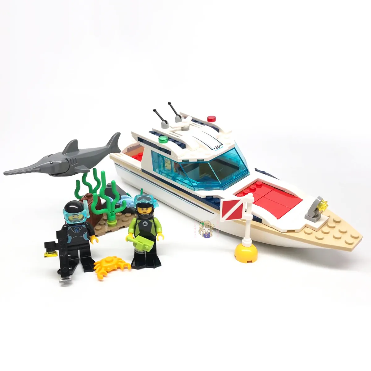 

160pcs Diving Yacht Building Blocks Fishing Boat Model Sets Fit 60221 Toys for Children
