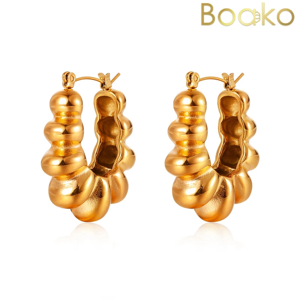 

BOAKO Statement Metal Texture Stainless Steel Exaggerated Hoop Huggie Earrings 18K Gold Plated Waterproof Fashion Earrings Jewel