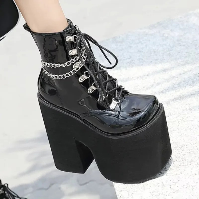 Женские ботинки на платформе модные готические до середины икры шнуровке 17 см