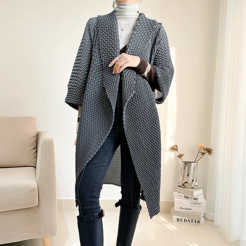 

Women's new British style lapel coat for spring 2022 Miyak fold Fashion loose large size 3D pleated windbreaker jacket
