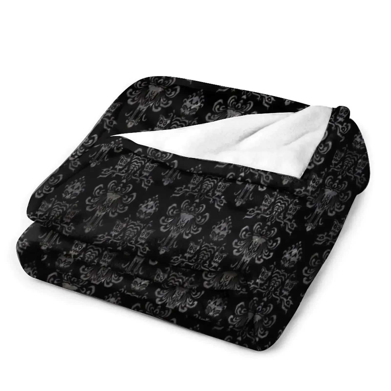 Обои с изображением дома привидениями Черное и серебряное декоративное одеяло