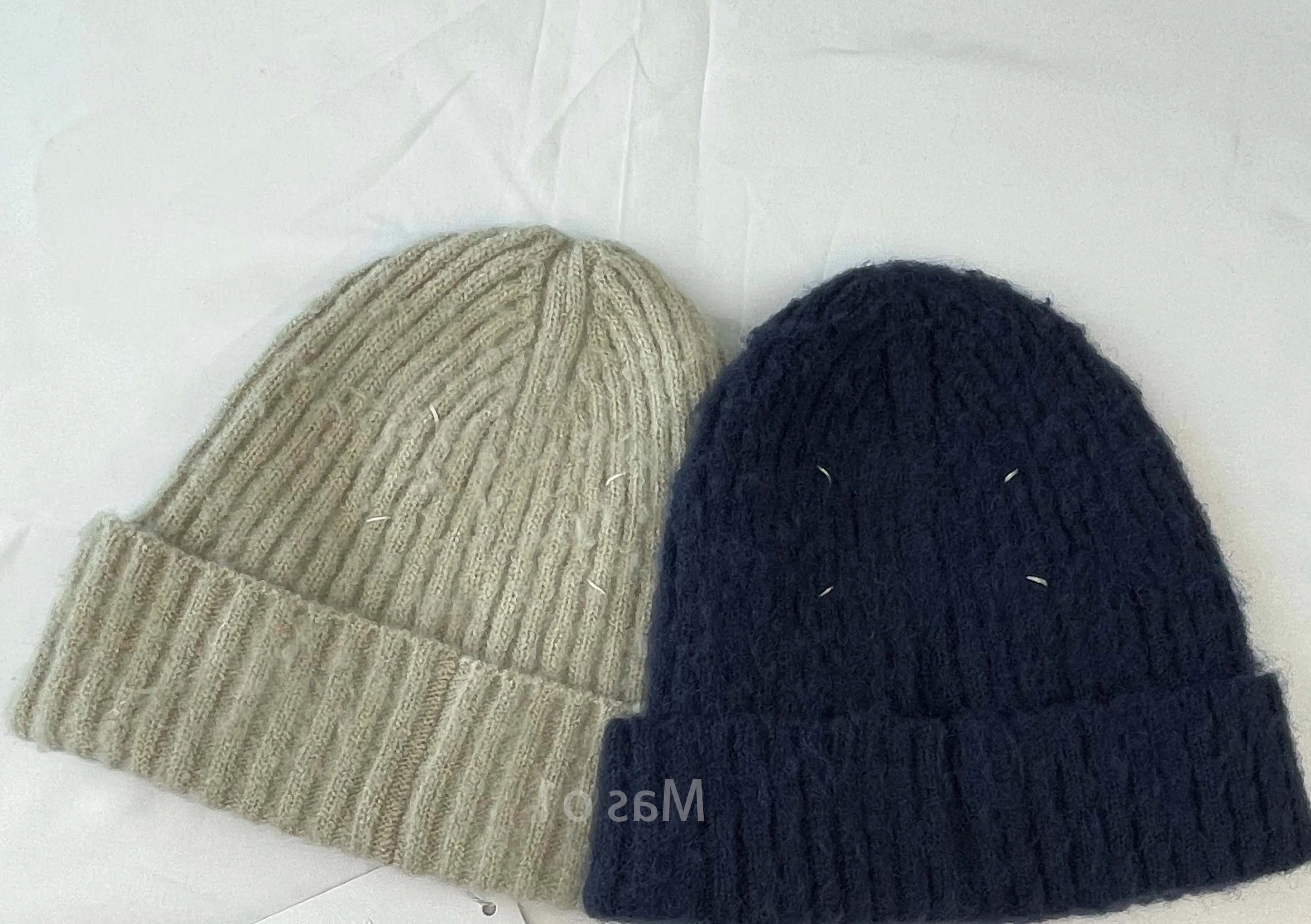 

Autumn Winter New Fashion Classic Trendy Luxury Design Casual Versatile Brand Knit Hat Diagonal Hat Unisex M6