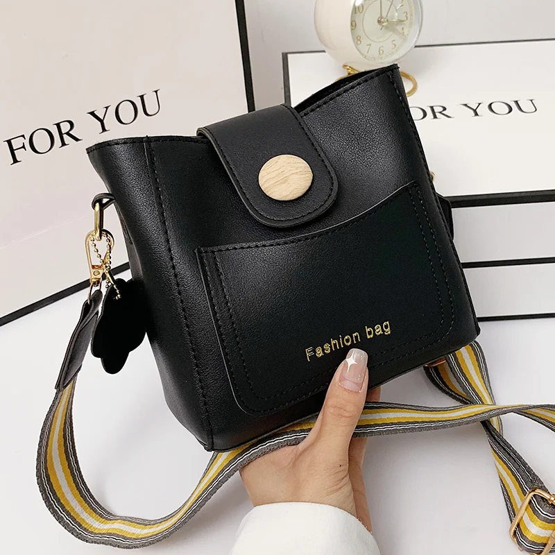

2023 Women's Medium Handbag Female Elegant Leather Shoulder Bags Chic Hasp Ladies Shopper Wallet Original Panelled Crossbody Bag
