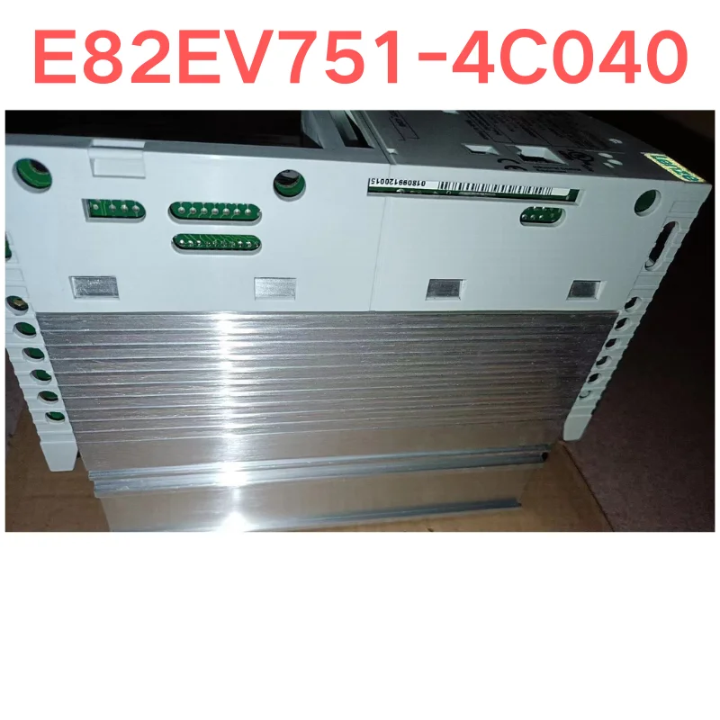 Б/у lenze E82EV751-4C040 test OK