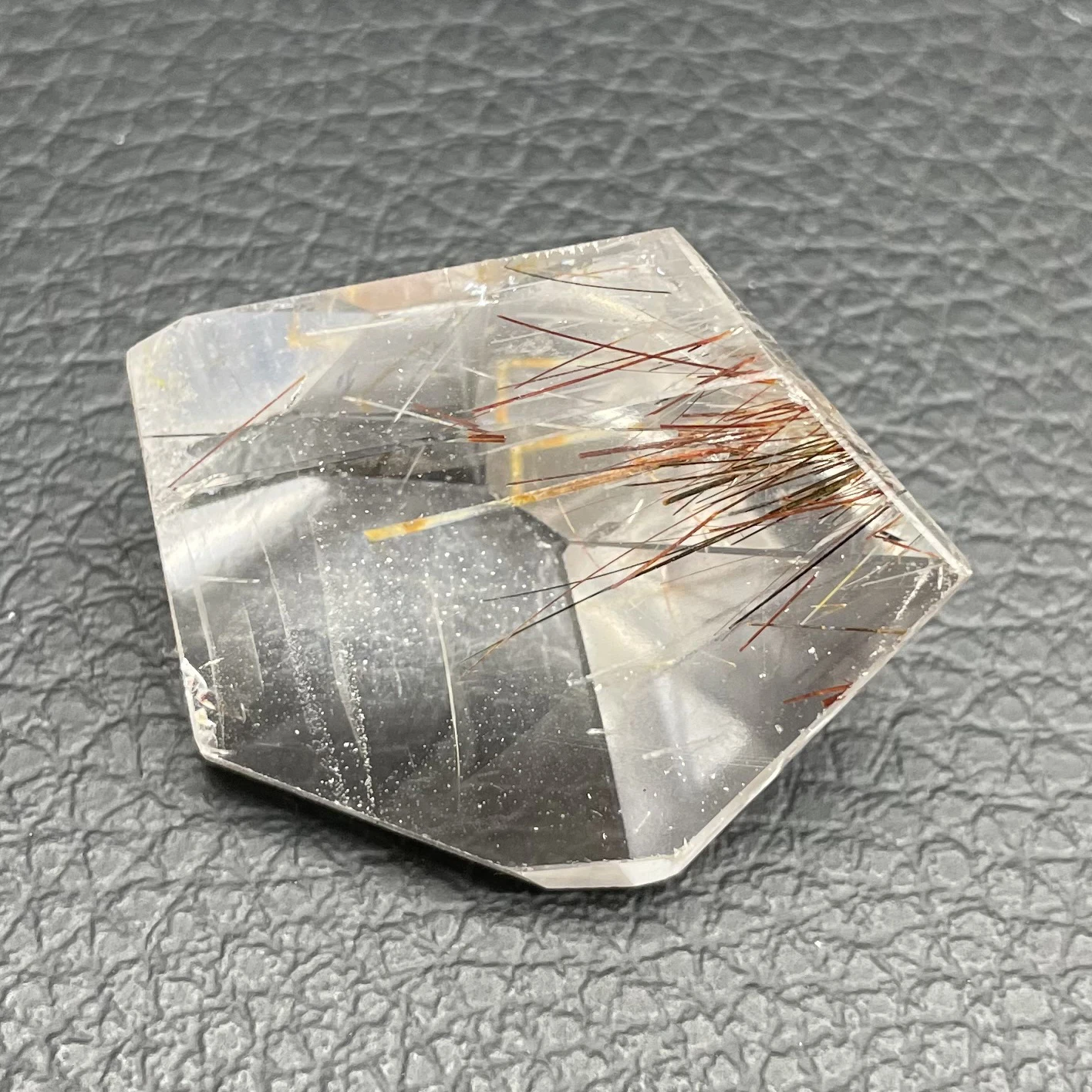 

Золотой рутилированный кварц, свободной формы