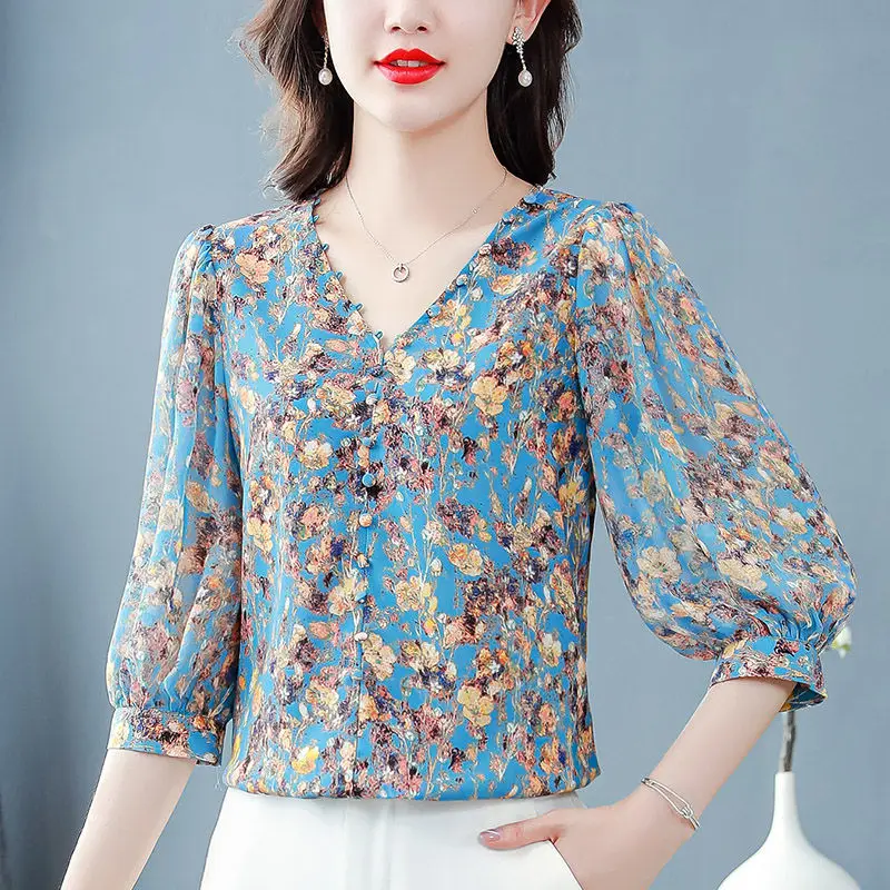 Блузка женская шифоновая с V-образным вырезом и рукавом 3/4