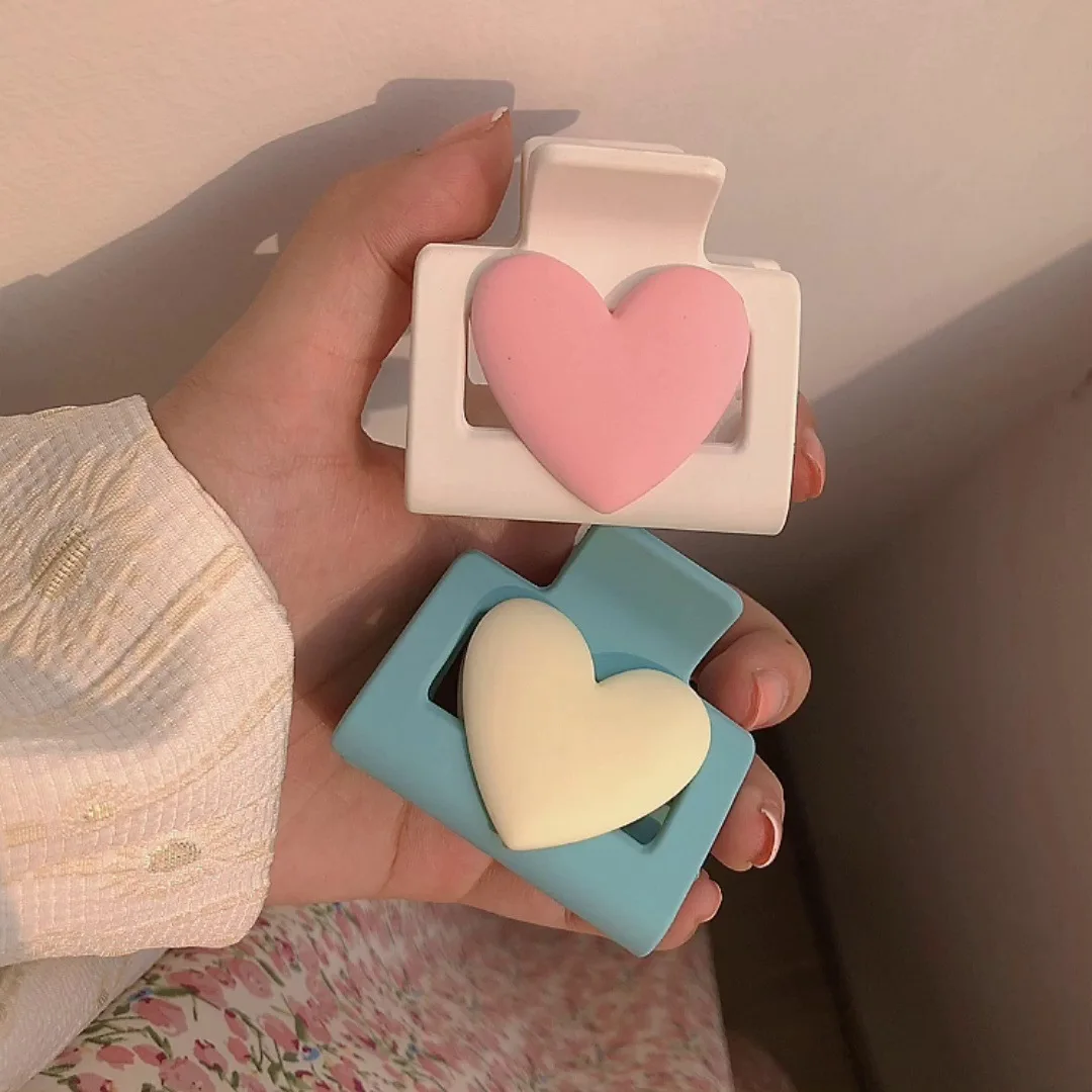 

Pink Heart Small Hair Clip for Women Girls Hair Claw Chic Barrettes Crab Hairpins Styling Claw Clips Fashion Hair Accessories