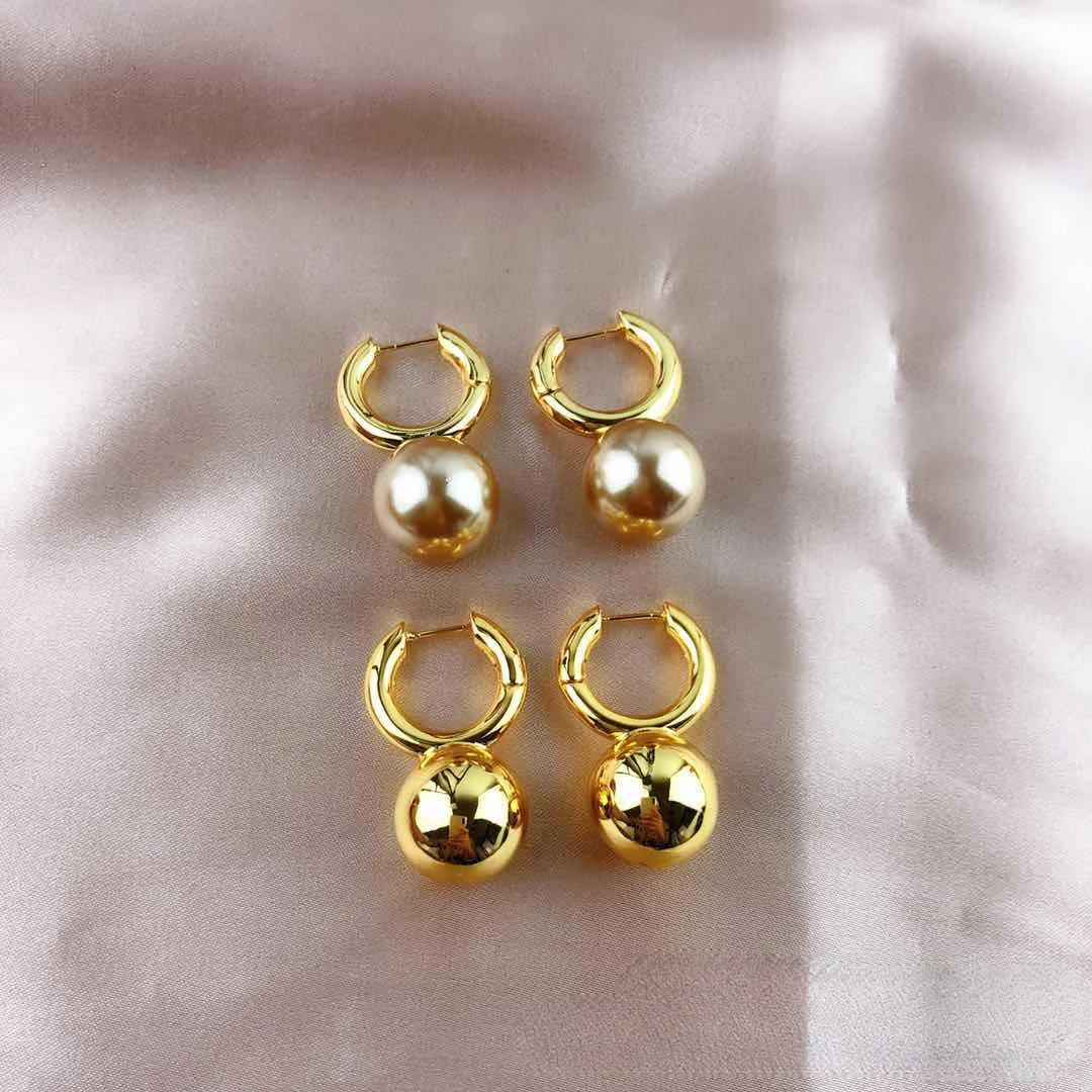 

2022 New European and American Simple Beautiful Circle Pearl and Hoop Ear Studs Earrings Jewelry