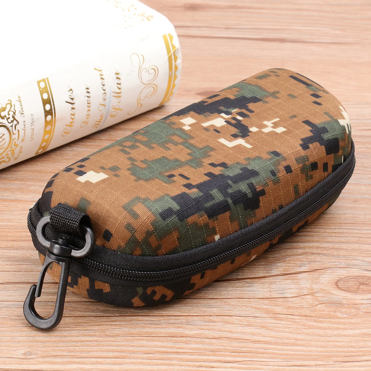 Shockproof Outdoor Sunglasses Glasses Storage Case Zipper Pouch with Hook (Camouflage)