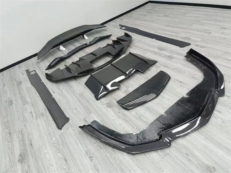 Фото Комплект обвеса DMC Style из карбона: передний бампер, боковые юбки, задний диффузор, спойлер для Lamborghini Aventador LP700 LP720 LP740 №3