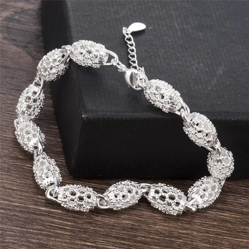 

New 2022 Fashion Bracelet Creative Oval Openwork Carved Bracelet for Women Girl Party Jewelry Gift