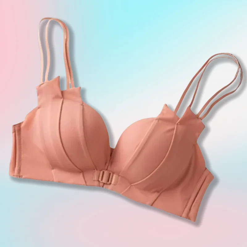 Комплект женского нижнего белья из бюстгальтера пуш-ап и трусов